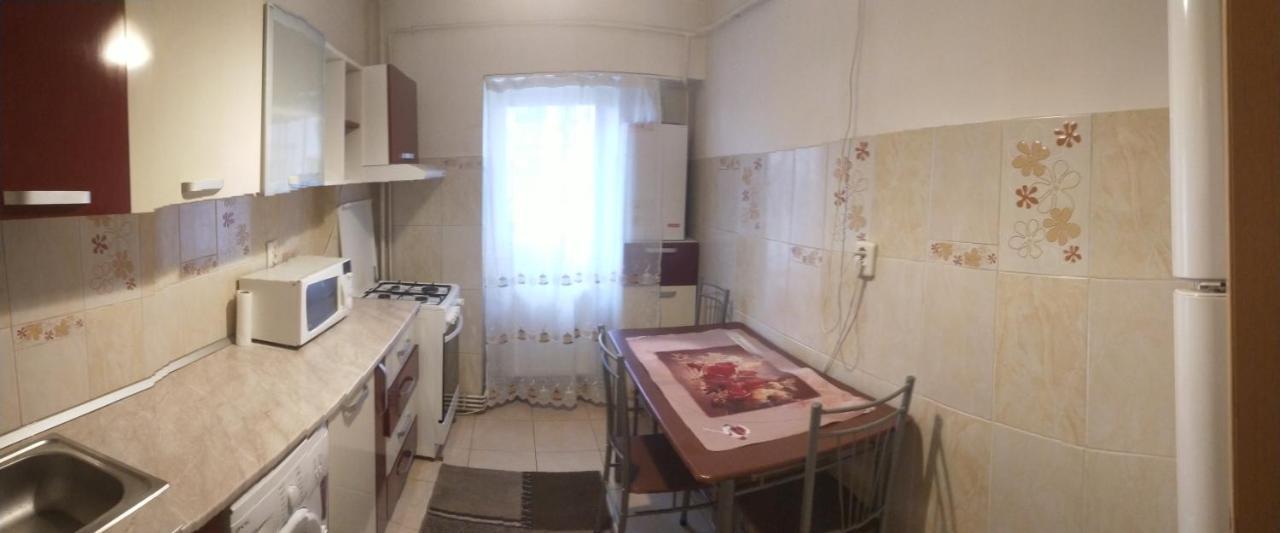 Alpha Apartment Iasi Exterior photo